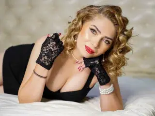 Annaglamlovely from streamate