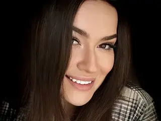 AliceOfWondersss from streamate