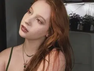 LadySlan from streamate