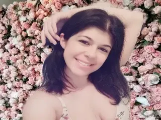 Streamate Best live sex cam show of Diandra_More