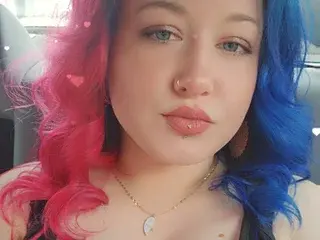 Streamate Free Live Porn of JuicyLenaBabyy