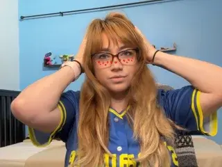Streamate Adult Webcam of SkyJonesXO