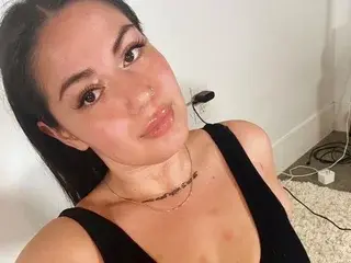AnnaGloss from streamate