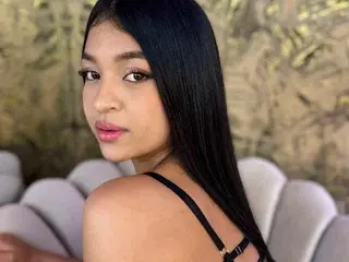 Streamate Nude Webcam of LucianaMartiins