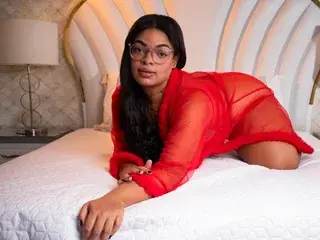 YazminJenner from streamate