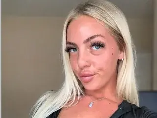 Streamate Free Porn Cam of IvySoVine