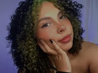 ViolettaMiller80 from streamate