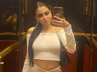 Streamate Adult Video Chat of TinyCassy