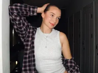 VeronicaIrresistible from streamate