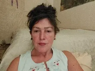 Streamate Adult Webcam of cougarcofee33