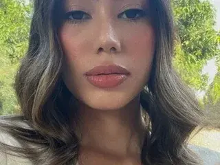 Sara_Kors from streamate