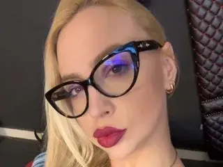 ollivia_smith from streamate