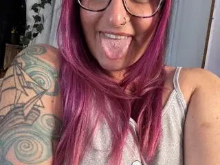 PoppyPrynne from streamate