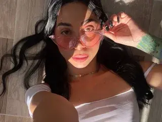 Streamate Sex Cam of XimenBrookeX