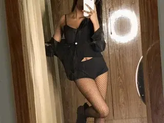 Streamate Sex Cam of ShanayaKapoor