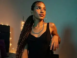 Streamate Sex Chat of KittyLoveKm