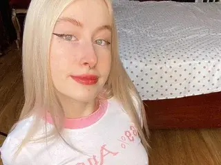 MelaniePlay from streamate