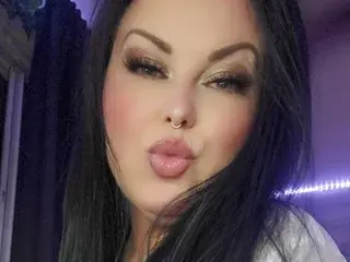 Streamate Live Porn of NikkiSkye