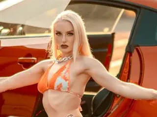 Streamate Sex Cam of SilverCouture