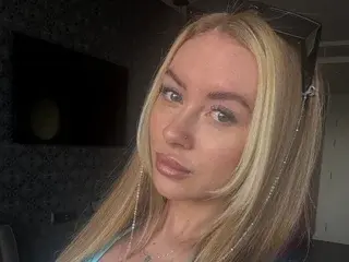 Streamate Nude Webcam of GiGiREDX