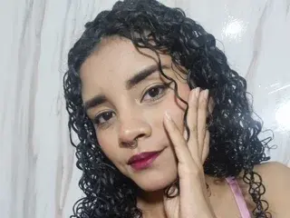 Streamate Watch Live Sex Cams of RayliCurly