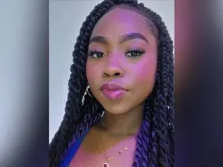 NaomiiQueenn from streamate