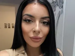Streamate Live Porn of AriaYasmin
