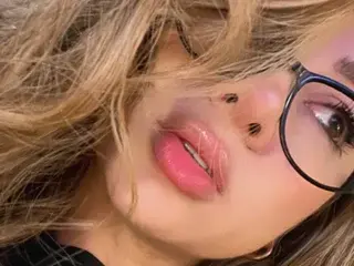 Alexavibe from streamate