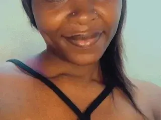 Joliejuiicy94 from streamate