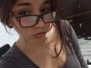 AllicePetit from streamate