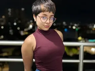 Streamate Free Live Porn of Casca_Loly