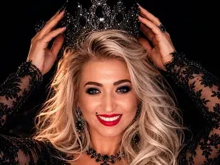 Streamate Live Sex Cam of ElizabethRaegan