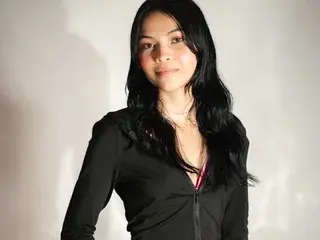Streamate Free Porn Cam of KataPetite22