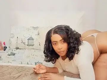 Stripchat Free Porn Cam of GiantBootyMilf