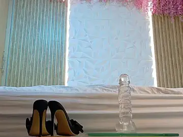 Stripchat Live Sex Cam of Cherry--Blossom