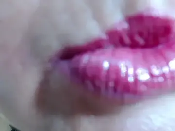 Stripchat Free Live Porn of Kerly_Doll