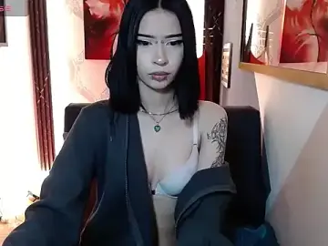 Stripchat Sex Cam of luuciaa_Moor