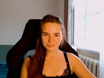 Stripchat Best Webcam of May_Bloom