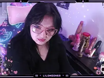 LiloMoon69 from stripchat