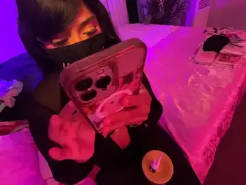 Stripchat Live Sex of Onlypawzz