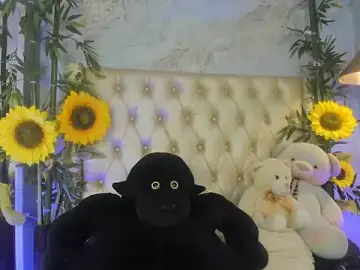 LittleeJaz from stripchat