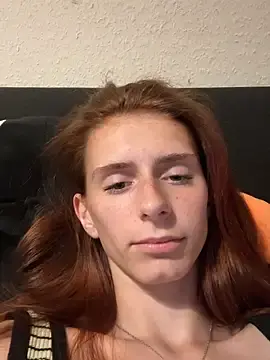 Stripchat Free Porn Cam of CherryBellaa