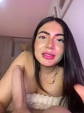 Stripchat Nude Webcam of Mia_222