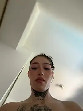 Stripchat Live Porn of Ellelie_77