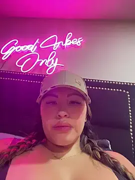sexyyykloee from stripchat