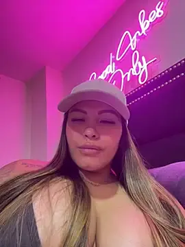 sexyyykloee from stripchat