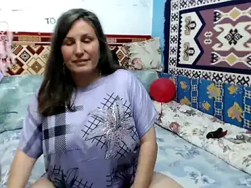 Stripchat Free Porn Cam of Adelinemilf