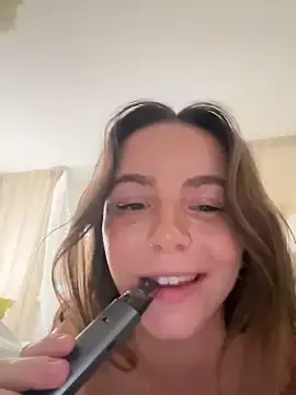 Stripchat Live Porn of Cherry-Bean