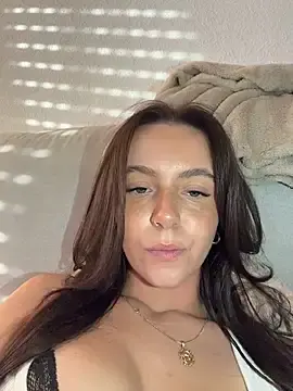 Stripchat Nude Webcam of Cherry-Bean