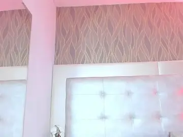 NaomiWhite_ from stripchat